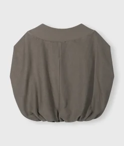sleeveless balloon sweater