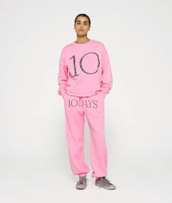 sweater logo
