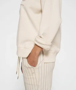 sweater logo